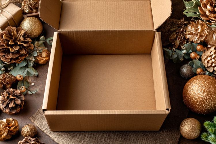 Prepara tus envíos de Navidad con cajas de cartón adecuadas: claves para un embalaje seguro