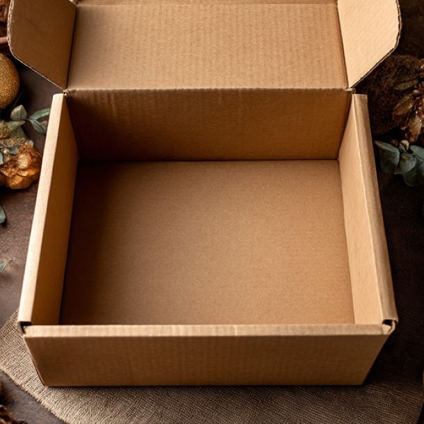 Prepara tus envíos de Navidad con cajas de cartón adecuadas: claves para un embalaje seguro